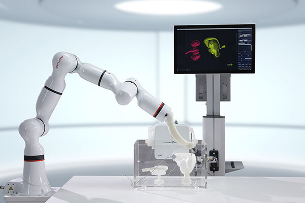 協(xié)作機器人3.jpeg